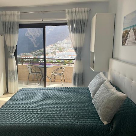 Studio With Fantastic Sea View In Los Gigantes プエルト・デ・サンティアゴ エクステリア 写真